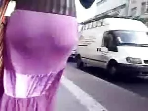 Puta joven se desnud ...