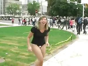 Un par de pelis xxx  ...