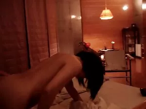 Asiática se despertó ...
