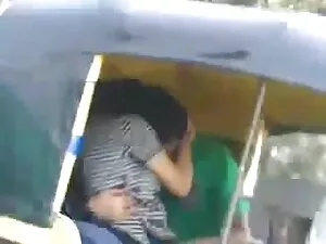 Joven puta de coño r ...