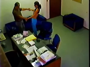 Asiática tetona obti ...