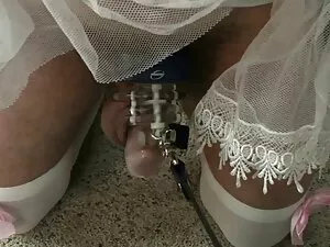 Mujer madura chupa a ...